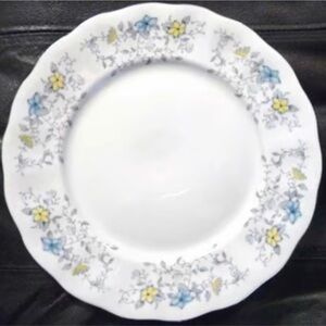 Wildflower Dinner Plate
FAV63